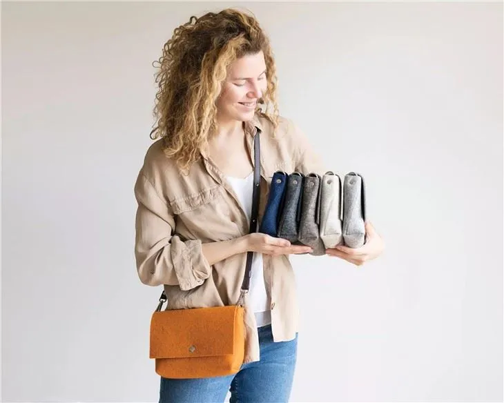 Войлочная сумка через плечо